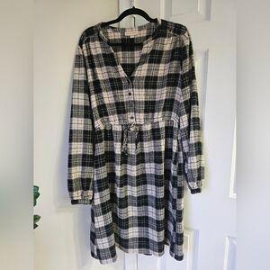 NWOT Plaid Long Sleeve Tie-Waist Midi Dress - Black and White